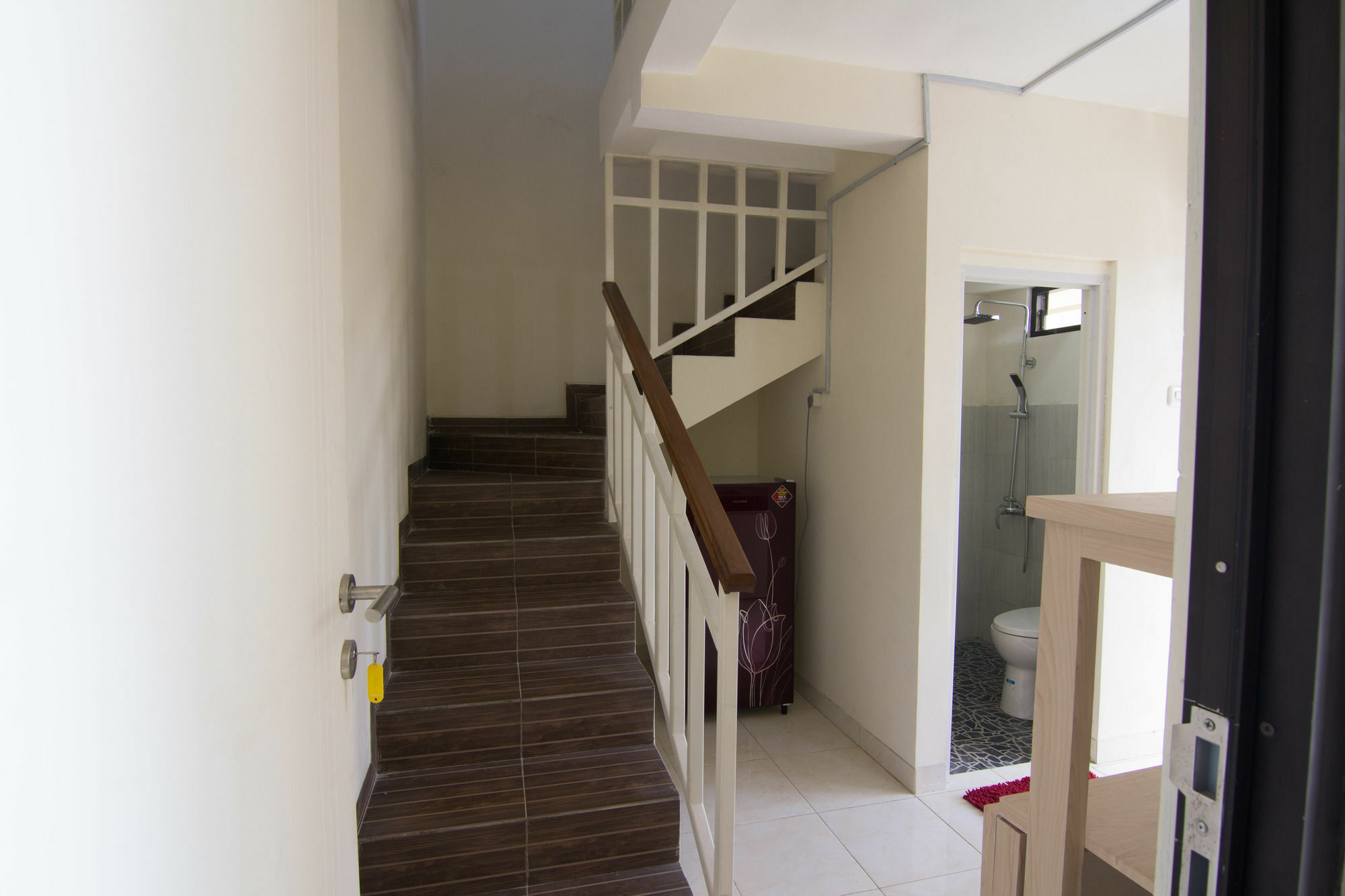 Reddoorz @ Mayjen Sungkono Surabaya Exterior photo